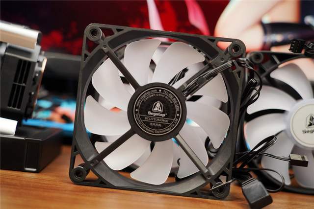 散热器|昆仑冰川雪山来袭，力压12代酷睿处理器-鑫谷昆仑360散热器分享