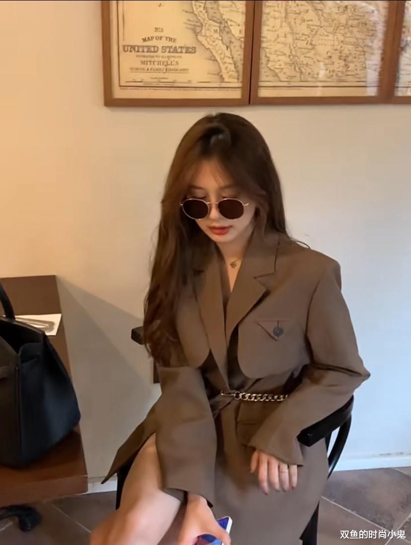 双鱼的时尚小鬼|秋季穿搭，韩版简约通勤气质穿搭，时尚高级感，chic风满满