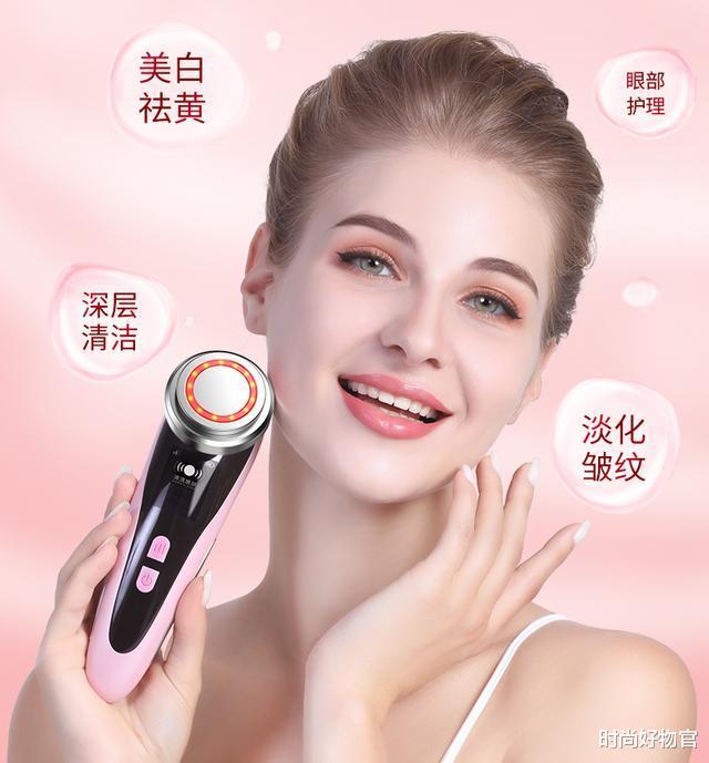 时尚好物官|Papi酱产后首现身，离开十级“美颜”，皮肤状态让网友惊讶