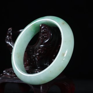 |明宣德，铜胎兽耳狮钮三足炉