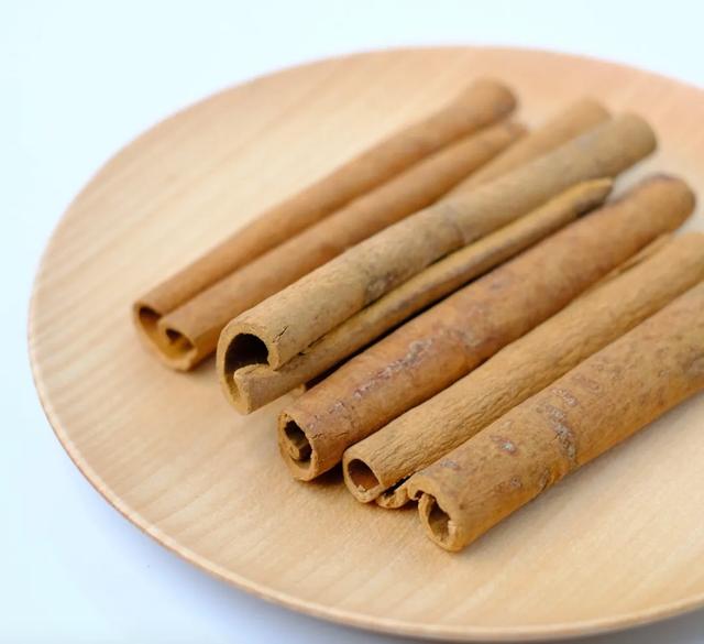 肉桂|胡博士说中药｜巧用肉桂治西施，聊聊肉桂的来源和作用