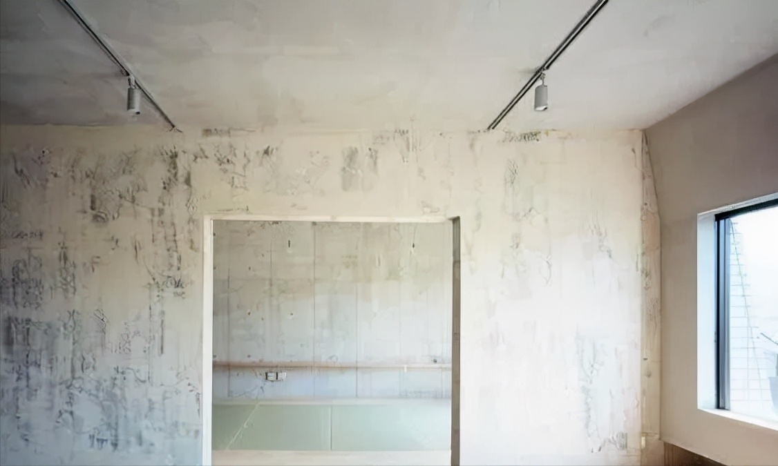 老公为了省钱,执意要主毛坯房,又脏又乱,住进去等于天天吃灰