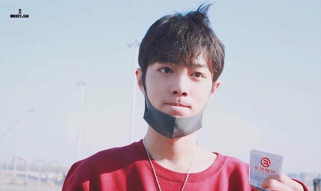 肖战|肖战再度爆红海外，重返顶流之列？