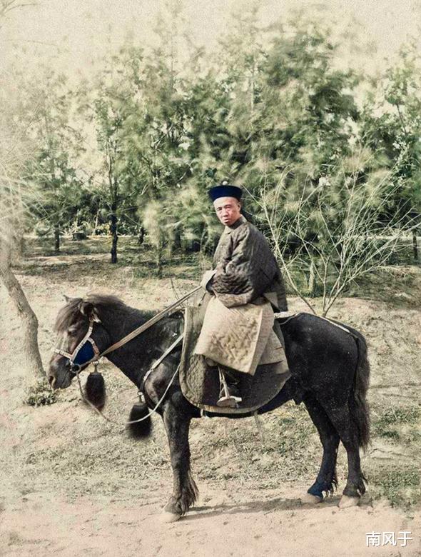 老照片|彩色老照片!吸大烟的日本艺伎,图9让女犯生不如死