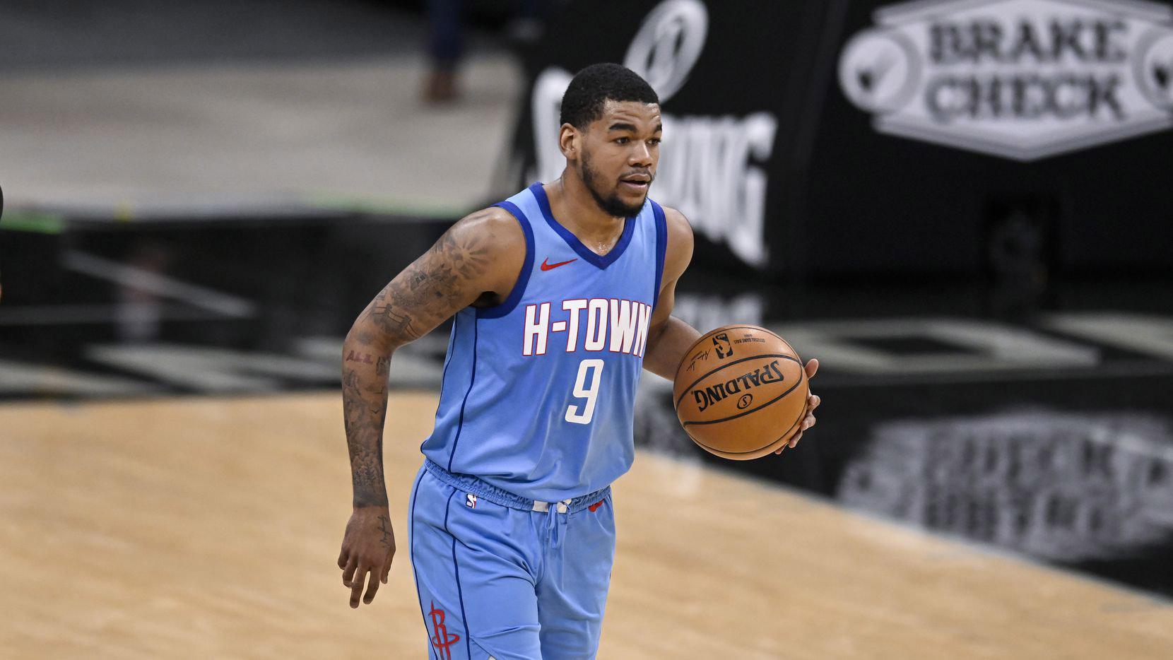 火箭队|火箭消息：新秀自曝获主帅盛赞，纽约追奥迪？美媒：两人也可上货架