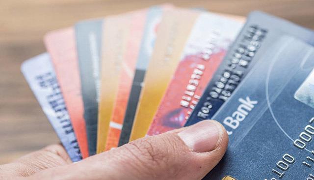 岳群说 信用卡“误区”:逾期不还不会坐牢被推翻,这两种情况有坐牢风险