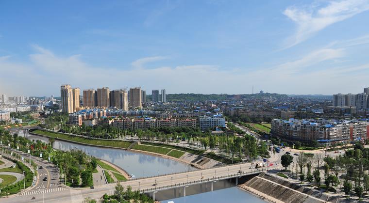 梅子时节雨纷纷 四川这座城市“有点惨”！人口流失近百万，房价5000却少有人买