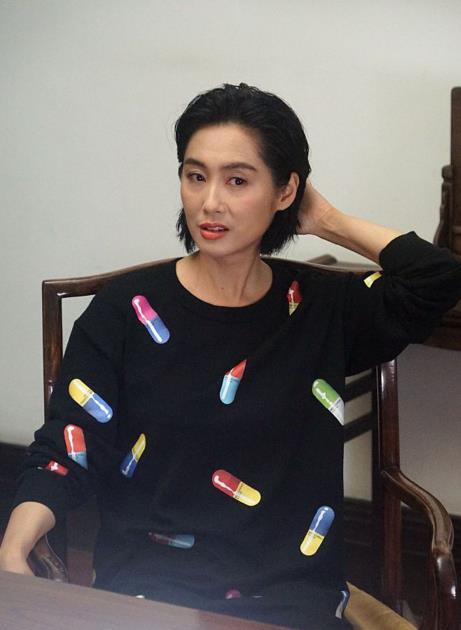 刘浩存|10个香港老牌女星，如今年过半百的她们，还是那样明艳动人吗？