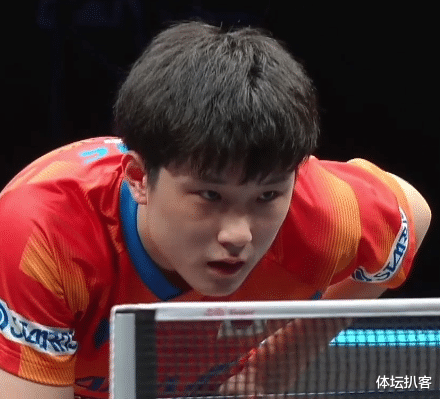 張本智和|2-4！張本智和慘遭大逆轉(zhuǎn)，連輸4局崩盤(pán)，失誤不斷+無(wú)緣決賽