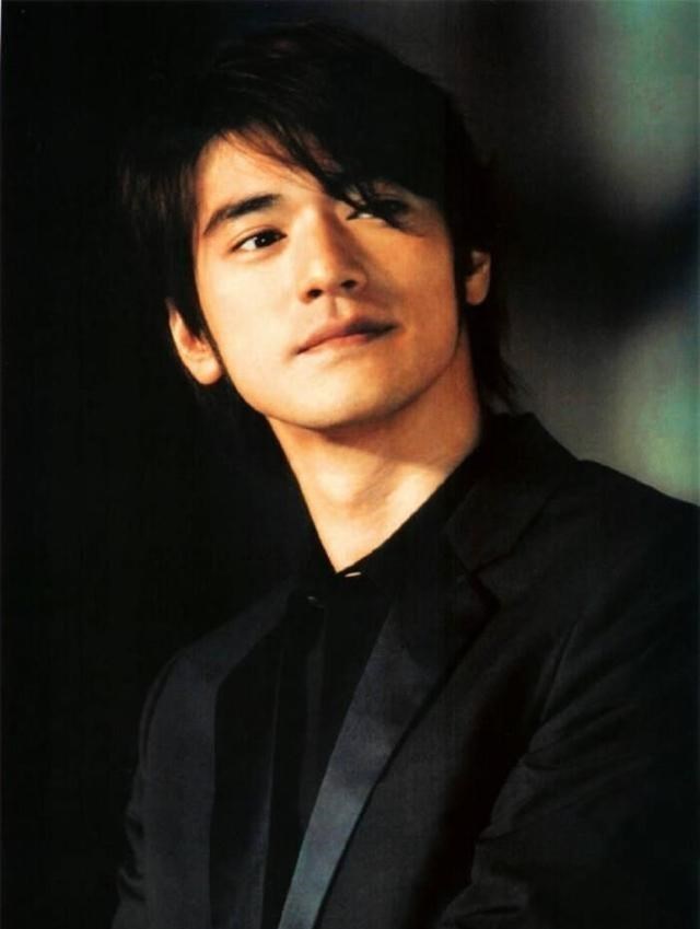 胡小小乖|至今未婚的10位港台男星，各有各的苦衷，大的66岁小的39岁