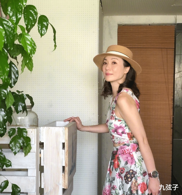 张可颐|她曾是TVB四大花旦之一，爆红时生病似毁容，如今50岁无人娶