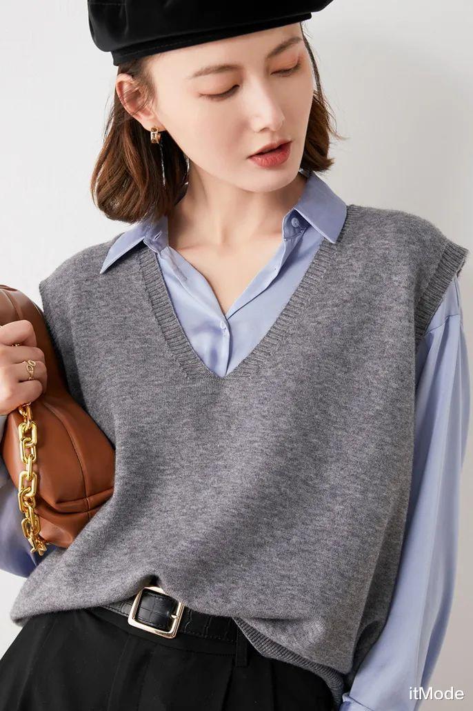 itMode “衬衫+毛衣”叠穿，今年秋冬这样穿真的好看死了！