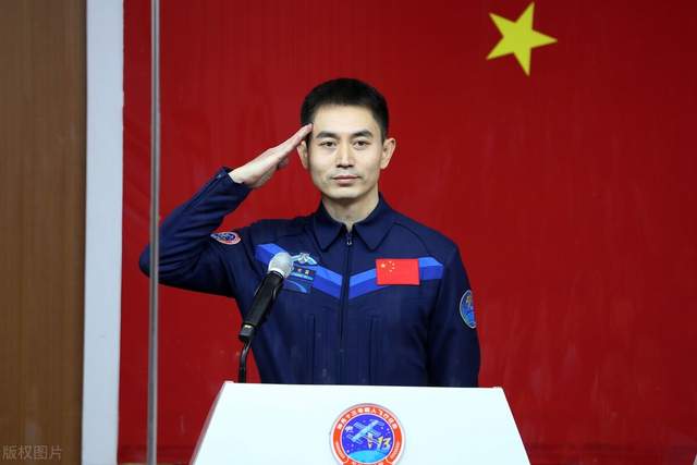 飞行员 航天飞行梦想：从飞行员到航天员，金秋十月天上摘星星