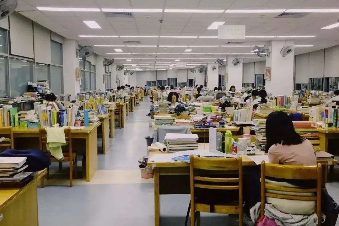 制服|考研“涨声”四起，报名人数上涨，考研真能成求职“避风港”吗？