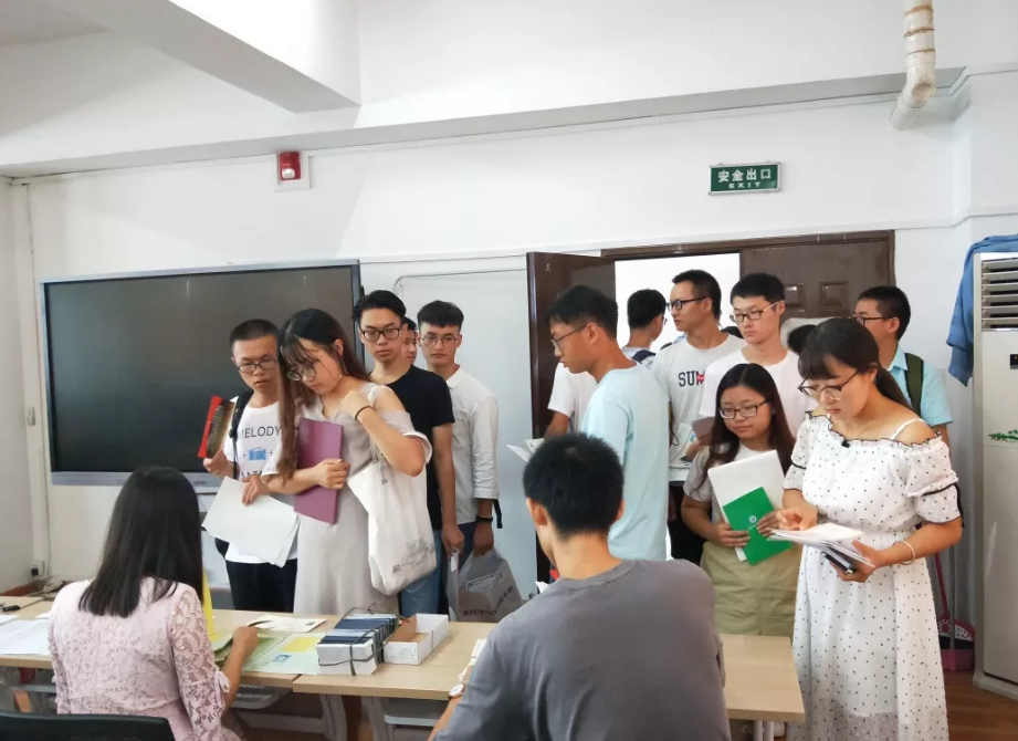 本科生|为啥研究生相继放弃科研？原因很现实，大家都只是“俗人”