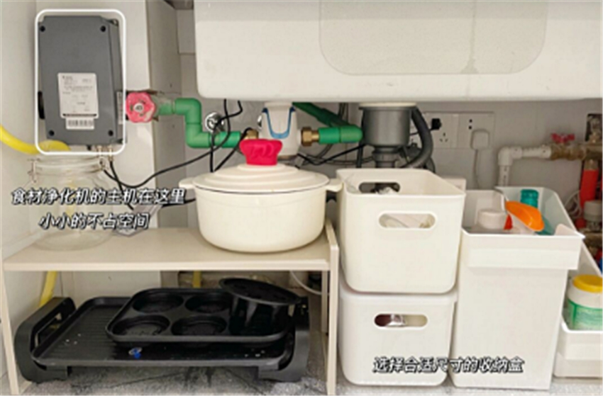 |当初装修没钱，客厅没做吊顶电视墙，入住多年发觉“穷装”也不错
