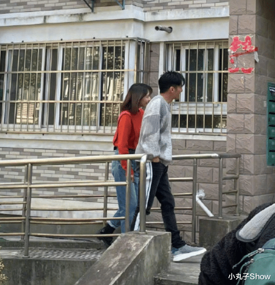 陈红|高圆圆谢霆锋时隔七年又合体,男神女神厨房做菜,高圆圆又变美了