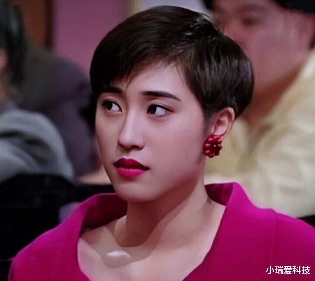 周慧敏|“玉女掌门人”周慧敏：就这样改写了命运，我们都被她的外表骗了