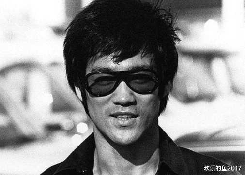 李小龙|一拳能把李小龙打倒？向华强的老师，龙头教官刘远成实力如何？