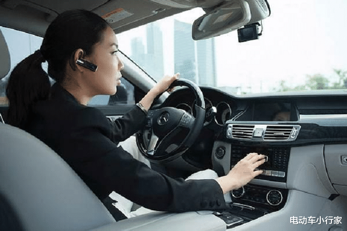 电动车小行家 驾照除了能开车，还有5种用途，交警：每一项都和你生活息息相关