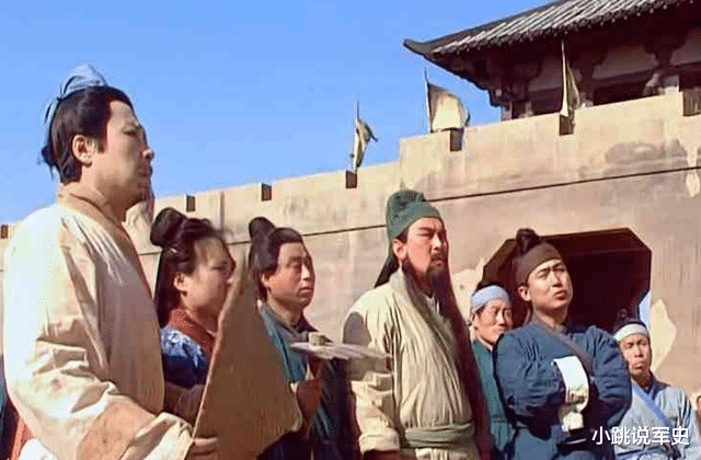 刘备|张飞逃命丢了刘备的老婆，刘备冷冷甩下一句话，现在成黑帮名言