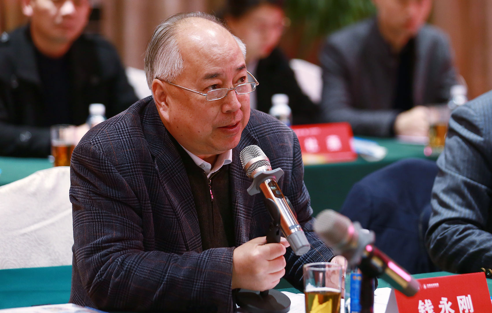 钱永刚|高中没毕业去参军,钱学森之子钱永刚,34岁入大学,现状如何?