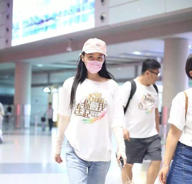 迪丽热巴|张馨予巴黎进修油画，大胆穿紧身衣秀身材，人都变漂亮了！