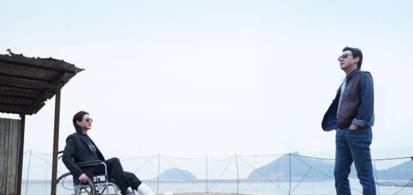 易烊千玺|2022春节档电影，易烊千玺、刘昊然神仙打架，看班底前者就赢了？