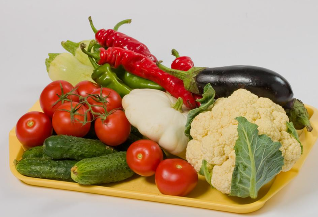 |瘦成王子文的蒋欣体重只有45公斤，成功瘦身后，坦言减肥很简单