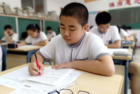 糯妈育儿经|中考的4门学科,有望改为“开卷”考试,这类学生想拿高分很难
