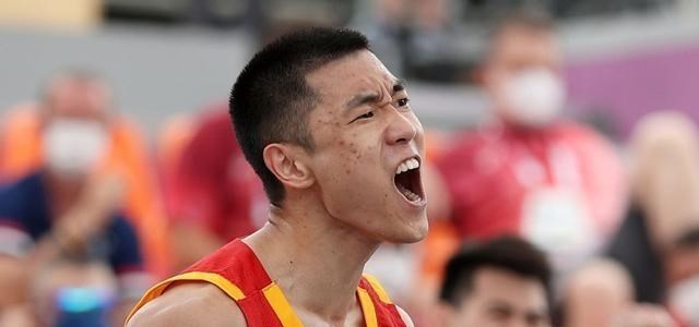 文竹妈妈怎么说|冰火两重天!三人男女篮命运相悖 胡金秋泪洒赛场 高诗岩昂首离开