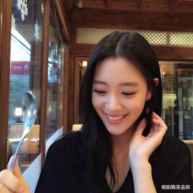 李成敏|李成敏身材有多好？当她穿上无痕裤，双腿仿佛开了“特效”