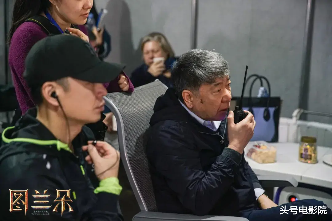 关晓彤|3.8分！姜文胡军出演，陪衬关晓彤，这烂片堪比鹿晗《上海堡垒》