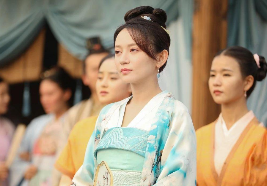 王大娘子|知否：难怪林噙霜被发卖时，被人掰开看牙口，你看原著咋说的？