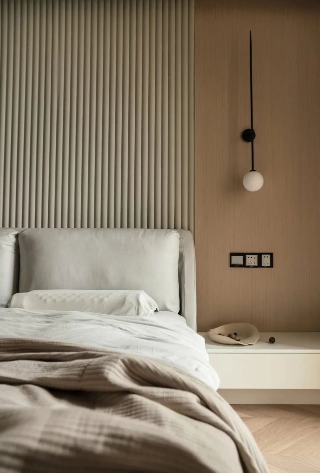 82㎡现代简约丨入户飘窗变卡座，开放式餐厨厅布局绝了