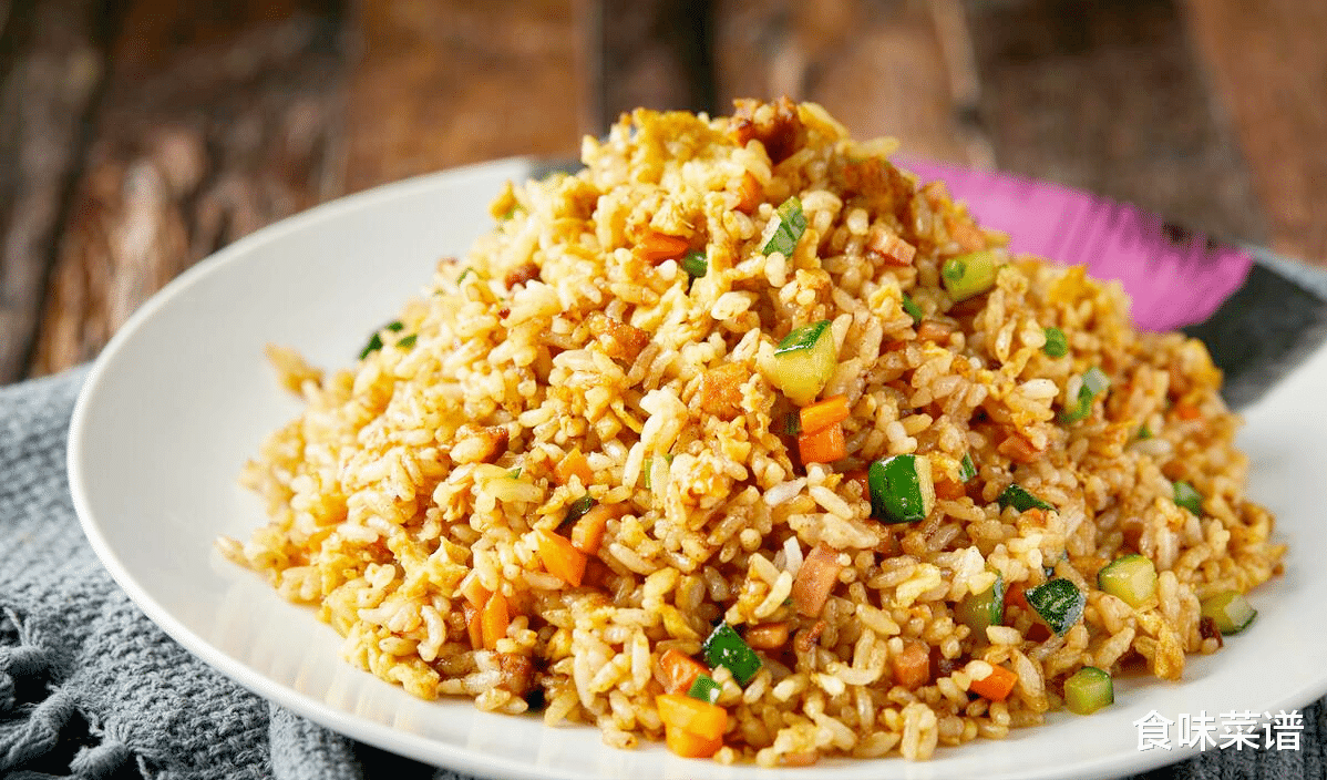 运动 减肥者不能碰的8种午餐,很多人还在吃,容易热量堆积,越吃越胖