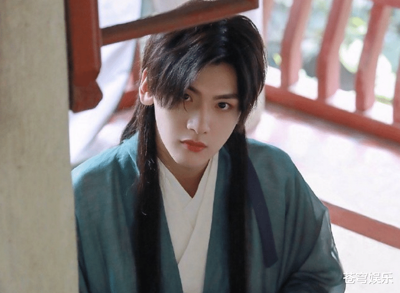 天官赐福|《天官赐福》改名拍剧，双男主小说《某某》也影视化？主演被曝出
