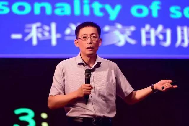 好物官 清华校长：\＂美国给2000万，我也不留下\＂！多年研发\＂北斗AR\＂又火了