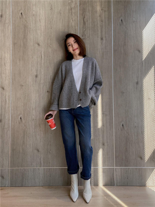 丁丁北好美|职场女性穿搭很沉闷？掌握以下这几套搭配，初秋也能焕发优雅光彩