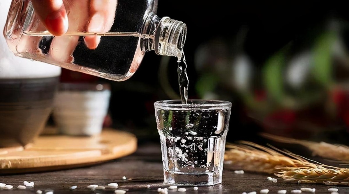 |酒桌上轮到你敬酒,别傻坐着不知所措,牢记这3句万能的话,足够