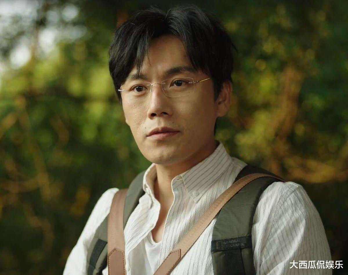 隐秘的角落|《隐秘的角落》导演再出新作，二度合作秦昊，看清主演：爆款预定