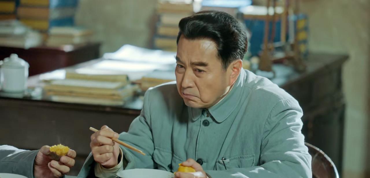 高圆圆|《香山叶正红》论剧情算《大决战》“续集”，论质量明显高出一筹