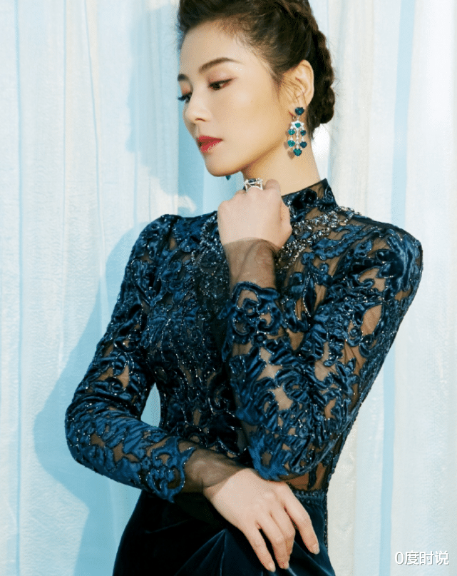 刘涛|刘涛老公管不住自己？阿姨年纪挑战“薄纱裙”，这身材谁不羡慕