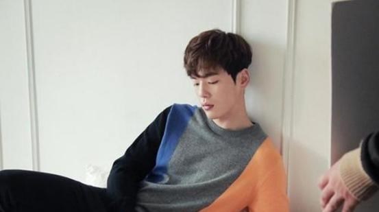 任嘉伦|杨紫被“嫌弃”后邢菲“躺枪”，屡次用吻替的任嘉伦，真不敬业？