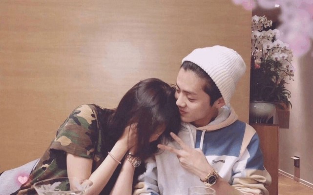 关晓彤|鹿晗连续5年为关晓彤庆生,文案精简超低调,网友喊话快结婚