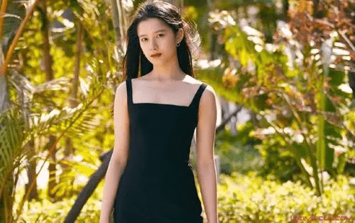 赵薇|同样开公司，赵薇李冰冰旗下人才济济，为何周迅的艺人“捧不红”