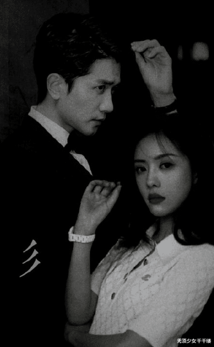 彭冠英|彭冠英蔡文静新剧路透曝光，捧头杀亲吻甜哭路人，海报内味十足