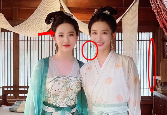 刘亦菲|剧组演员曝光与刘亦菲剧照合影，为艳压刘亦菲只给自己P图，窗户都是歪的