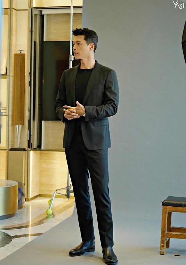 玄彬|玄彬2022年帅照释出！禁欲白西装VS坏坏黑皮衣，人格测验结果公开