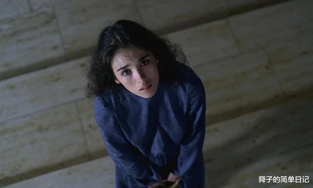 滤镜|法国第一女神阿佳妮的三部电影推荐，神经质般的演出让人大为叹服